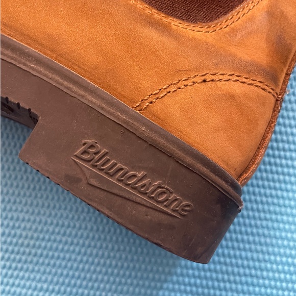 Chisel toe nubuck leather dress Blundstones - Picture 4 of 12